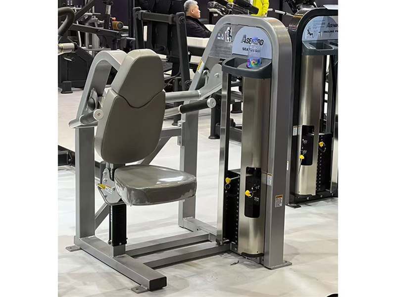 坐式三头肌下压训练器