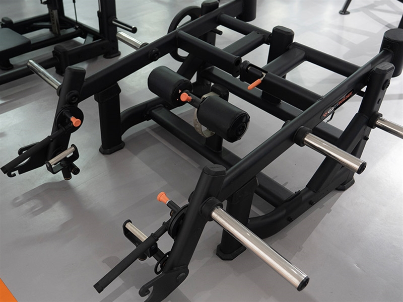 多功能硬拉训练器