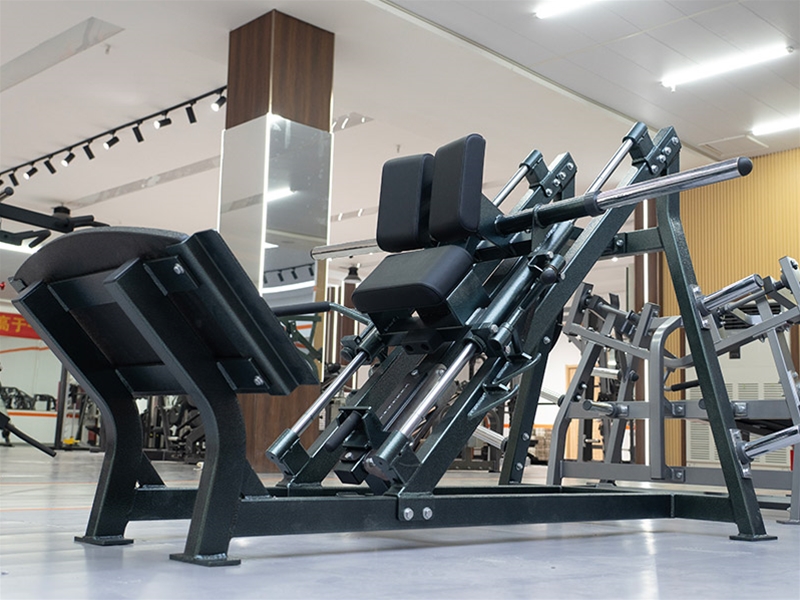 45度角斜蹲训练器