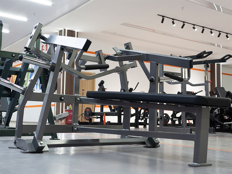 分动式平卧推胸训练器